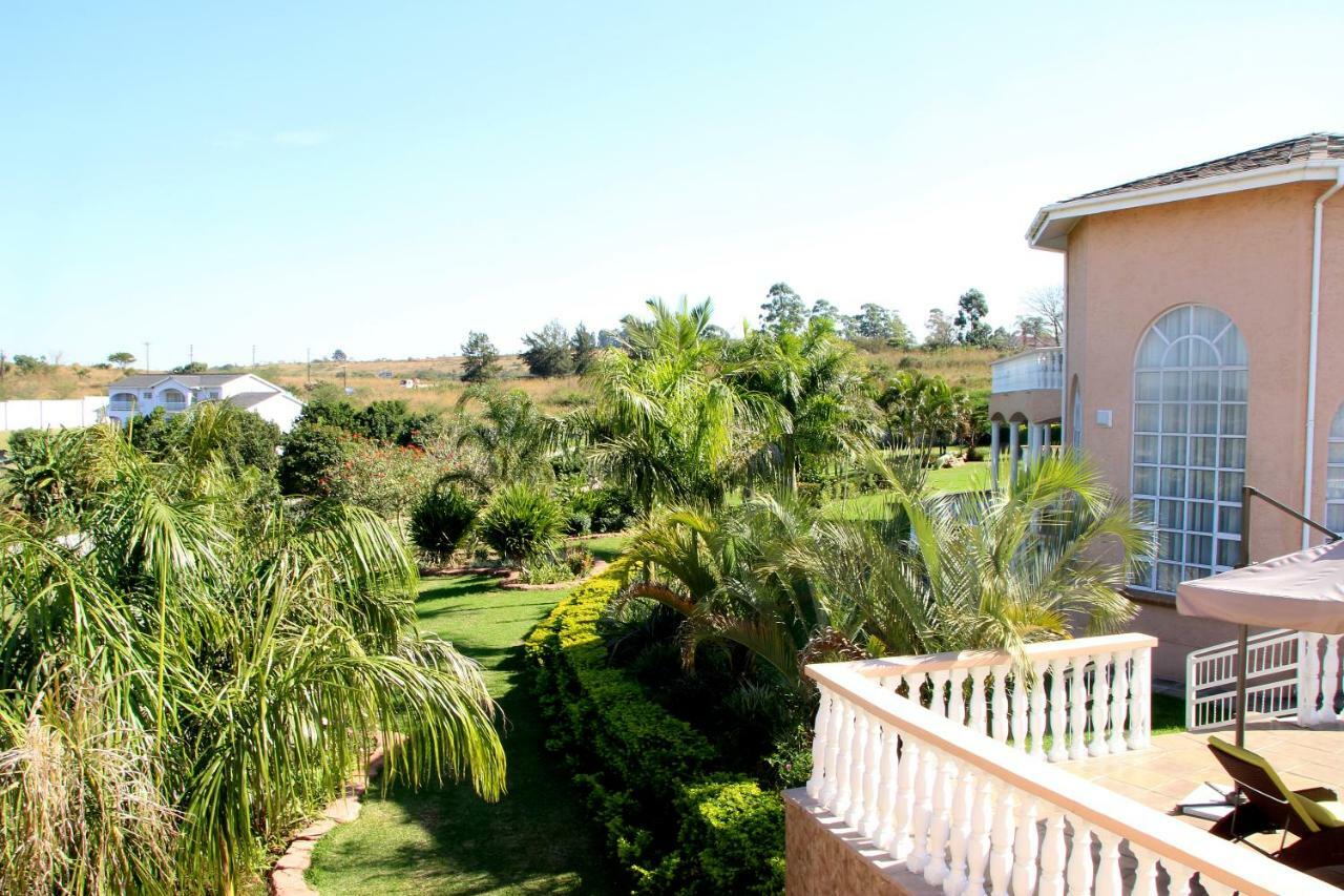 Ekupholeni Garden Villas Манзини Екстериор снимка