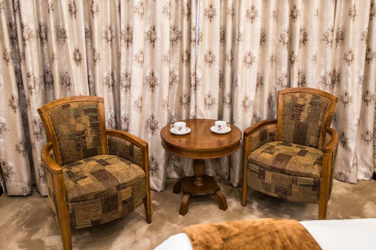 Ekupholeni Garden Villas Манзини Екстериор снимка